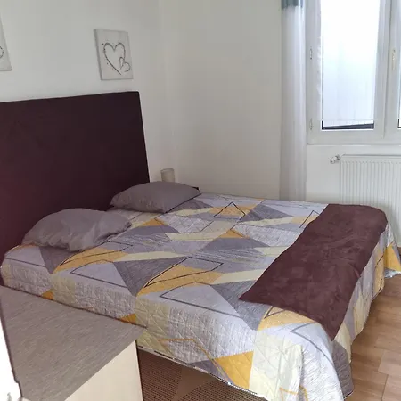 Maison Entiere Paisible بيت للعطل تارْب